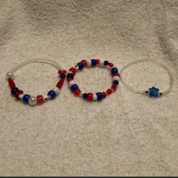 handmade stacking stretchy USA bracelets red, white, blue - Picture 8 of 10